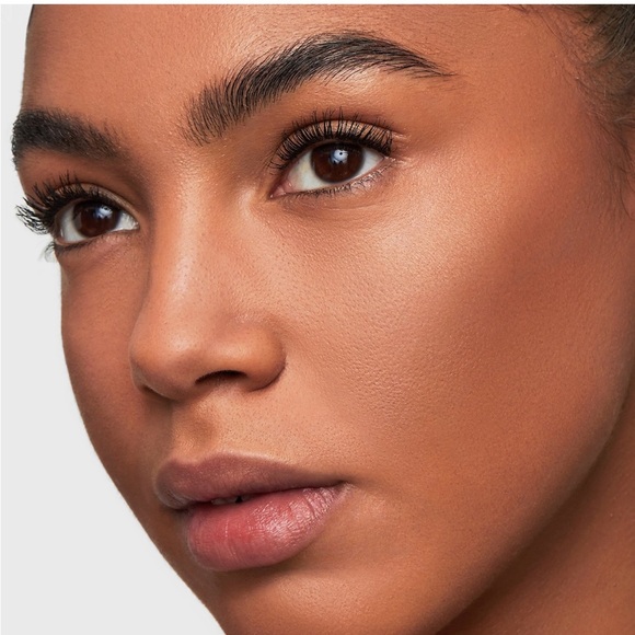 MAKEUP BY MARIO • SOFT GLOW HIGHLIGHTER - HONEY • NIB - Picture 3 of 5